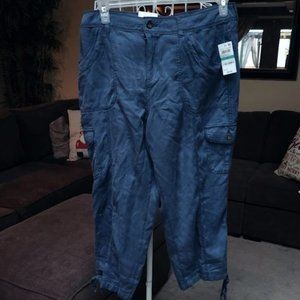 NWT Style & Co sz 16 blue mid rise capris